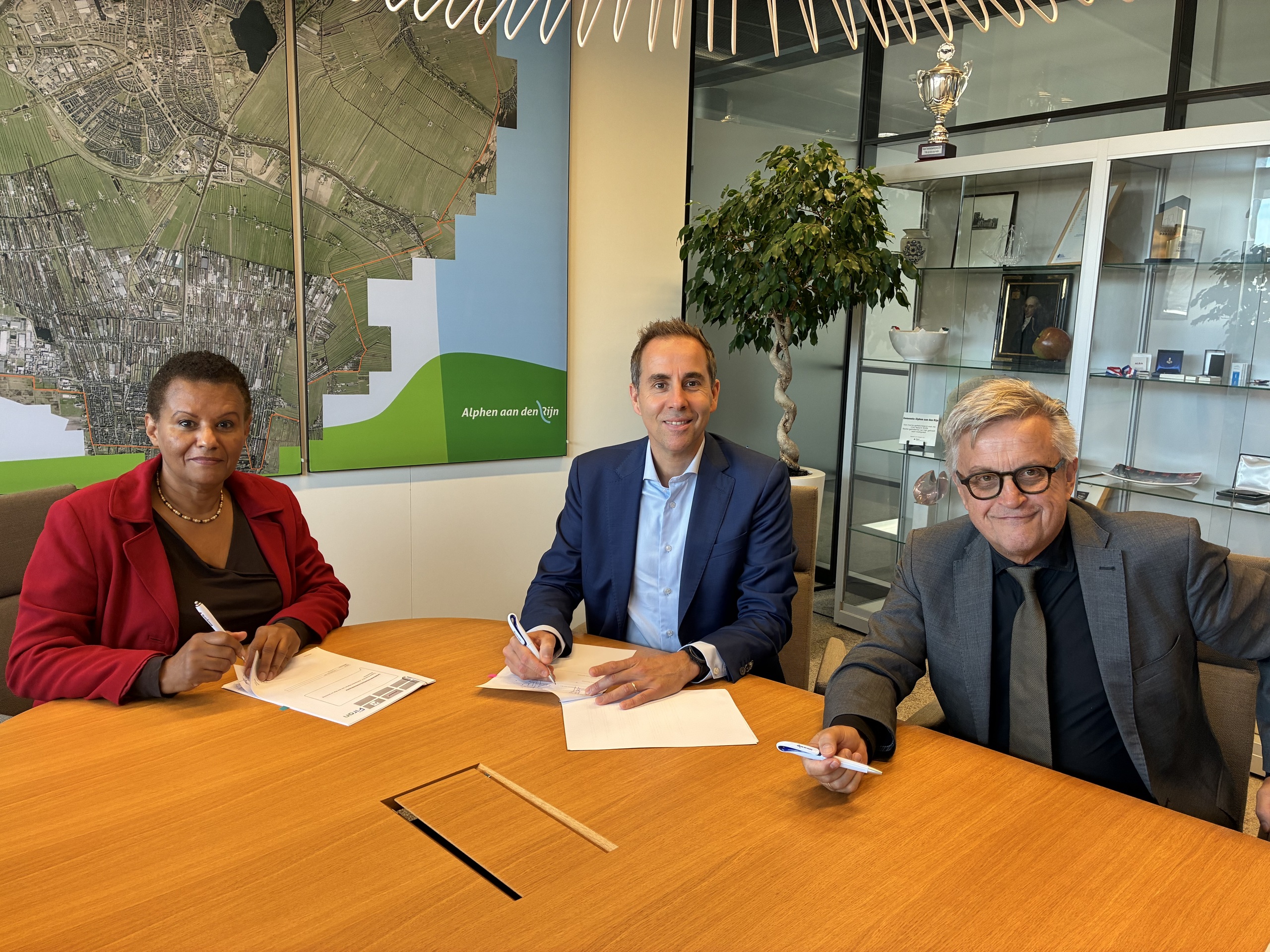 Ondertekening SOK Zeeheldenbuurt
