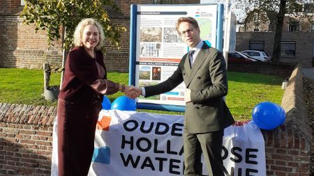Nieuw bord Oude Hollandse Waterlinie onthuld